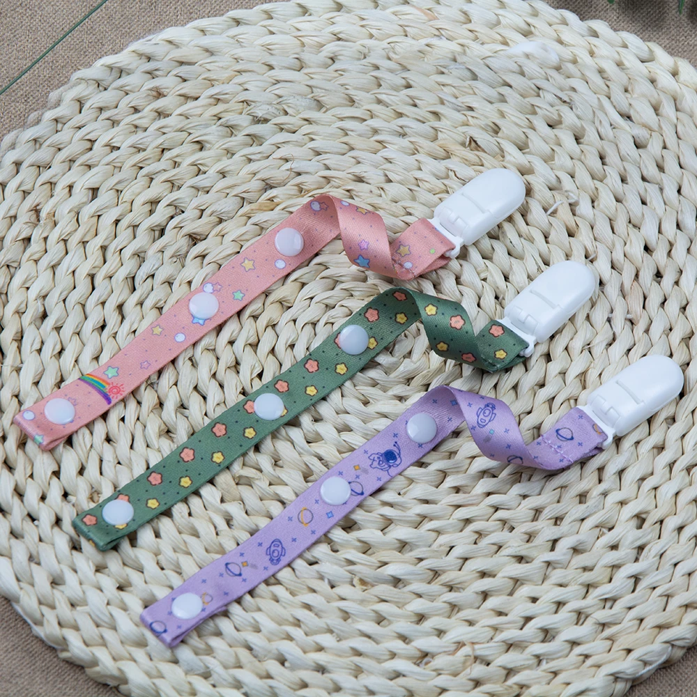 Universal Boys and Girls Adjustable Pacifier Chain Teething Toys Baby Pacifier Clips with Button