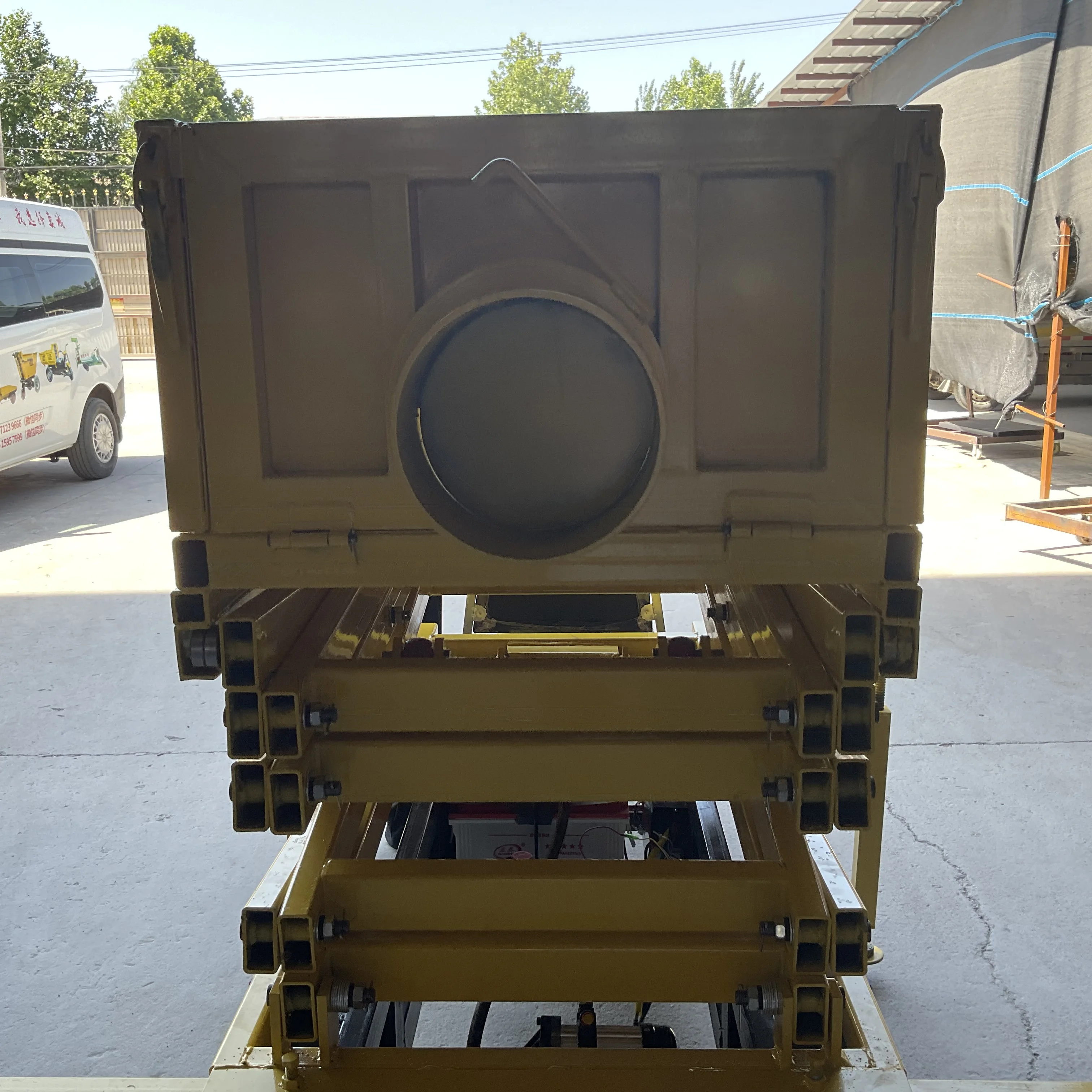 FUHANG  three-door Hydraulic lift Engineering tricycle High 6 M Hydraulic Shear Fork Aerial Lifter Mobile Work Platforms