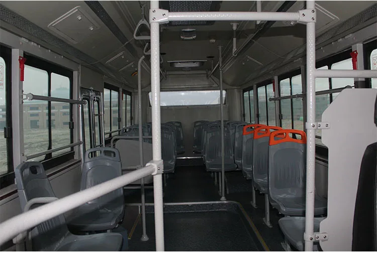 New 7260x2340x2850mm 8.4ton diesel euro 5 engine 5 speed manual gearbox 26 standard passenger seats 50 space city buses price