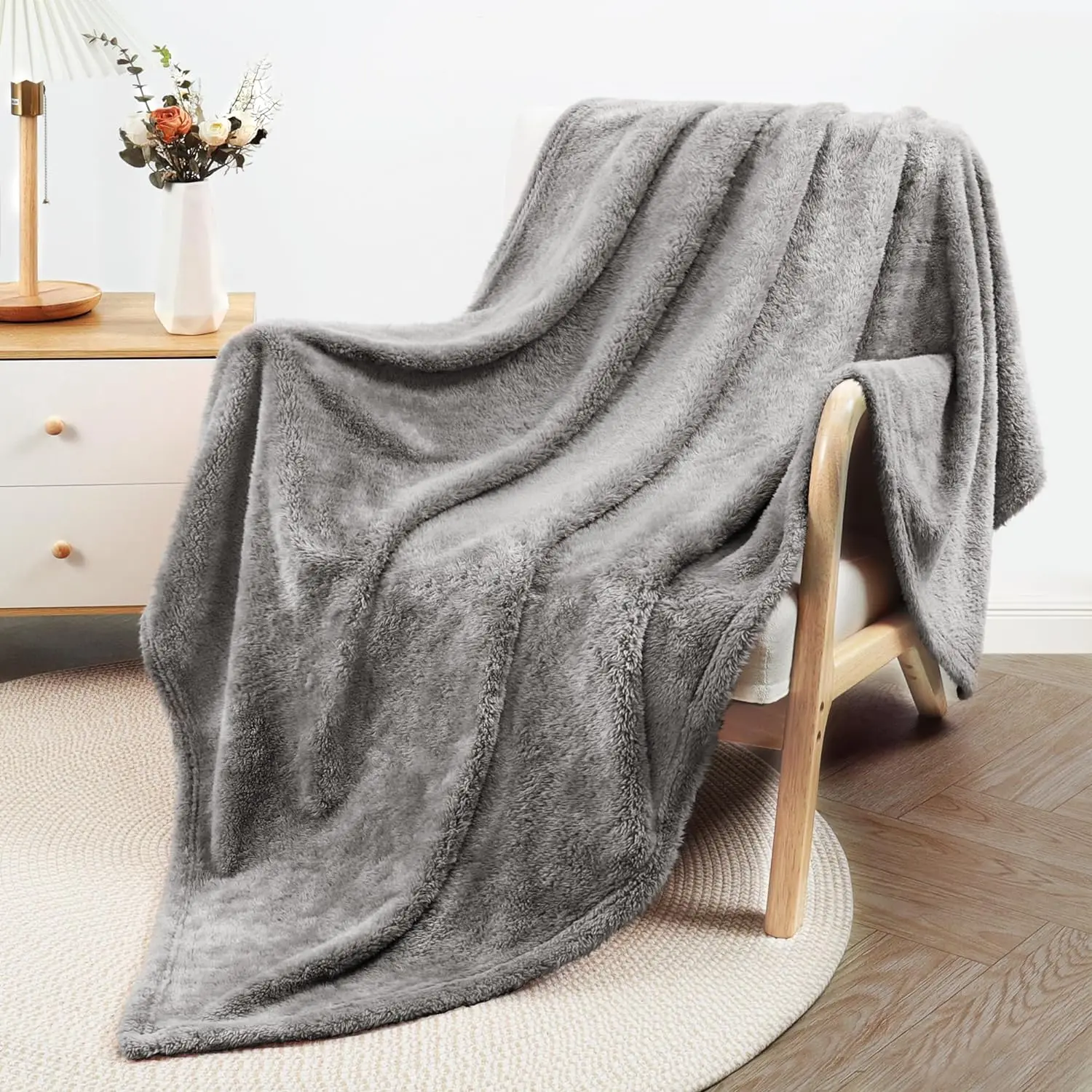 hot selling and most popular microfiber blanket, soft plush flannel fleece blanket