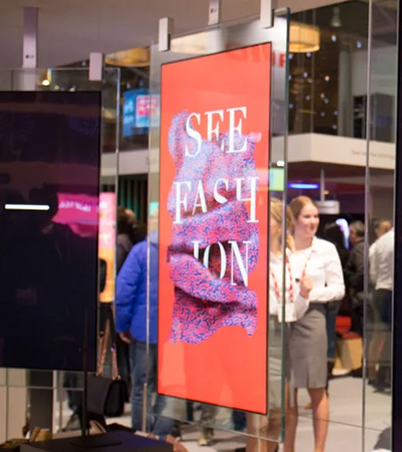 OLED 55 Dual Sided Wallpaper OLED Hanging Digital Signage Display in Tempered Glass