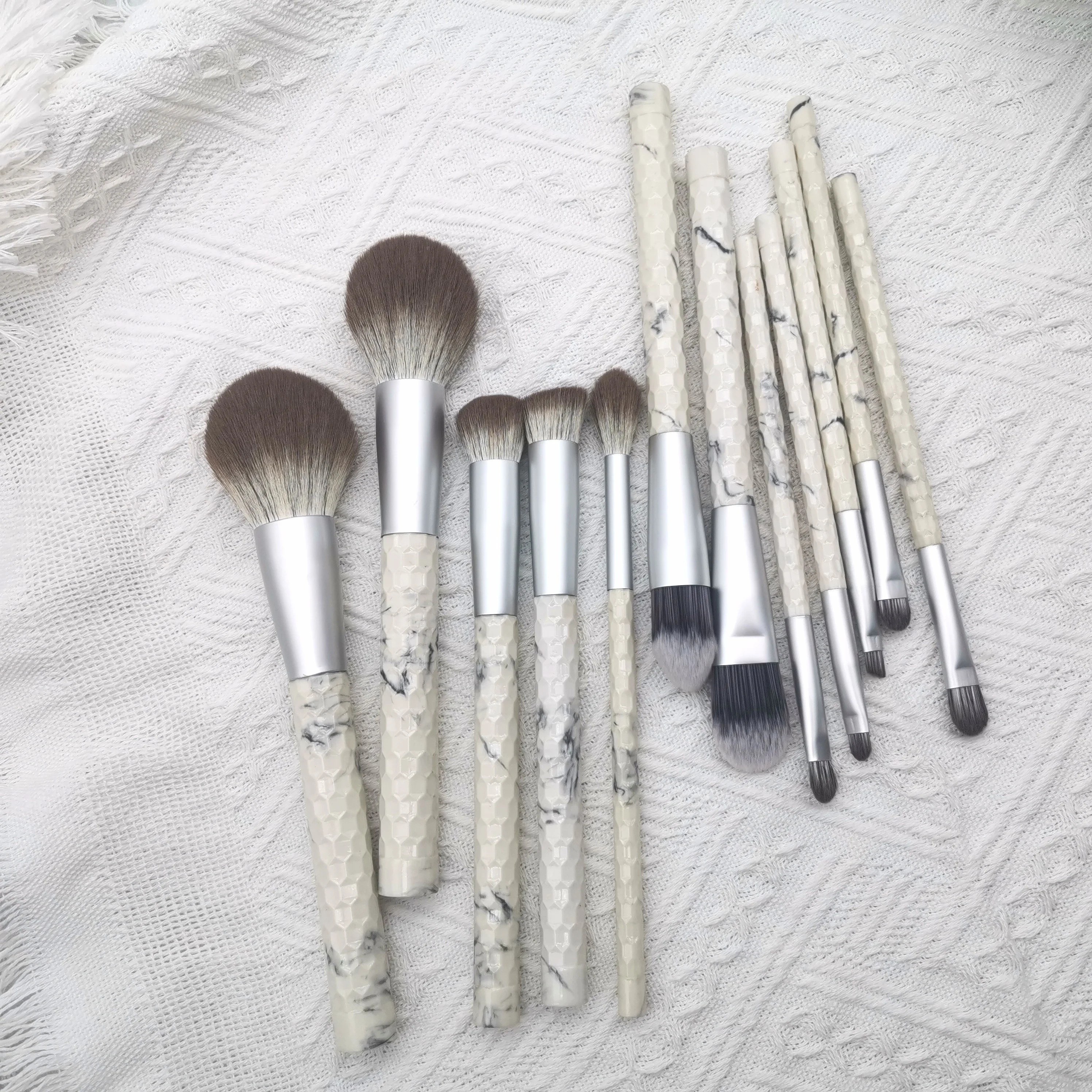 Набор кистей для макияжа 12 шт.