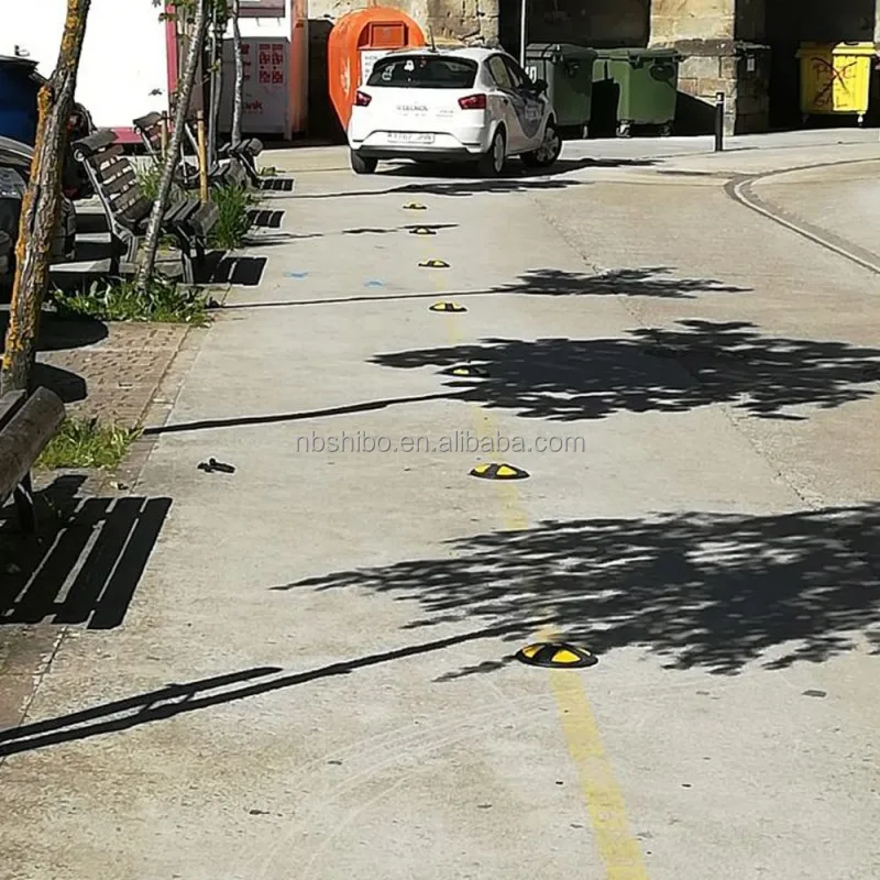 Heavy Duty Circular Speed Reducer Belt Reflective Flexible Temporary Rail Spacer Pin Roads Buoys Safety Warning Barrier