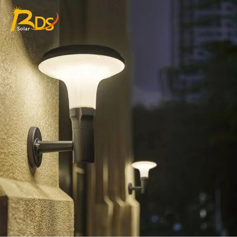 China Manufacture CCT Selectable RGBCW Remote Control Brightest Waterproof Motion Sensor Exterior Solar Powered LED Wall Light