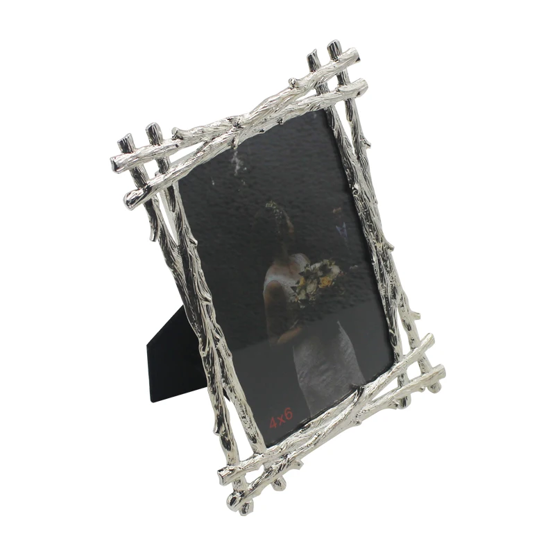 Novel Design European Style Gold Metal Photo Picture Frame Home Decoration Display