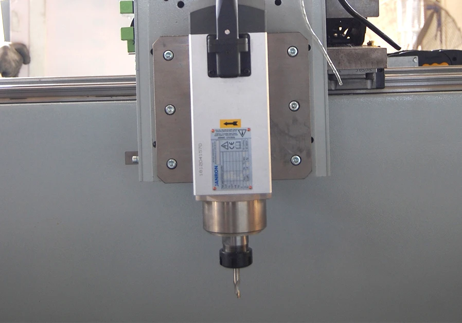 Aluminum Drilling And Milling Machine Cnc Window Door  Profile 3 +1 Axis Copy Router