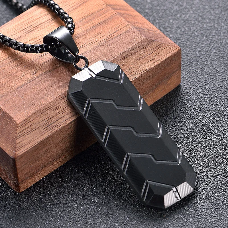 Corrosion Resistant PVD Coating Link Chain Necklace Tire Pattern Carved Long Hexagon Titanium Steel Pendant Necklace for Men