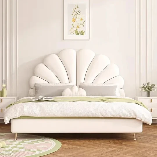 Light Luxury master bedroom Queen bed Shell headboard king size soild wood bed in apartment