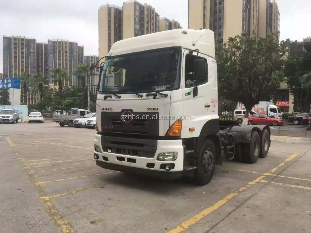 Hinos 700  6X4 Second Hand Used Hinos Cargo Trucks Head Good Condition 6x4 Tractor
