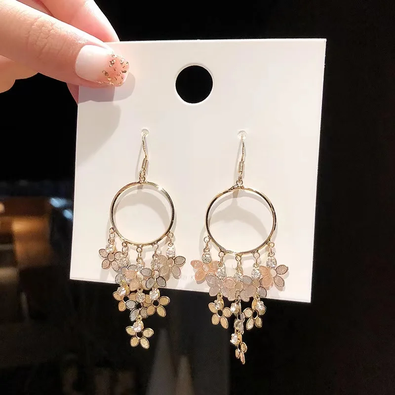 Elegant style zircon sequin flower earrings. Wedding party silver needle earrings