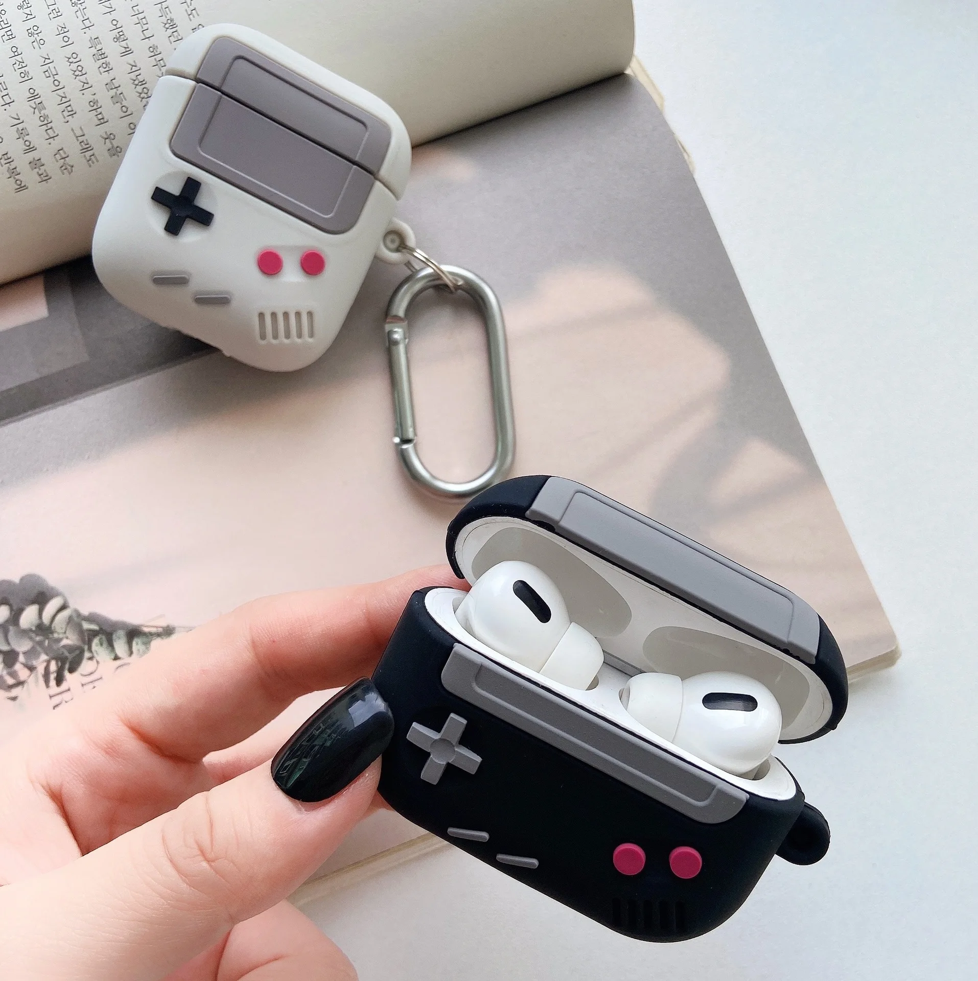 For Airpods 1 2 Pro Silicone Case Funny Retro Game Console Design Carabiner Keychain For Airpods 3
