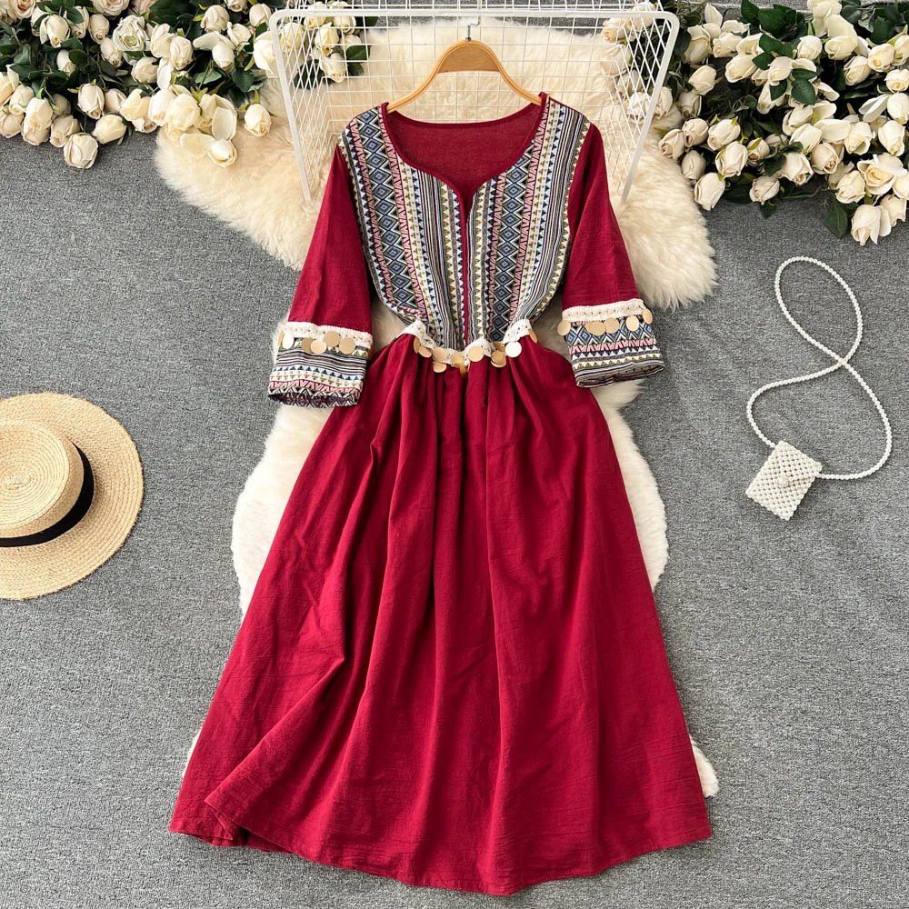 Custom national embroidered waist slimming printing long sleeve dress