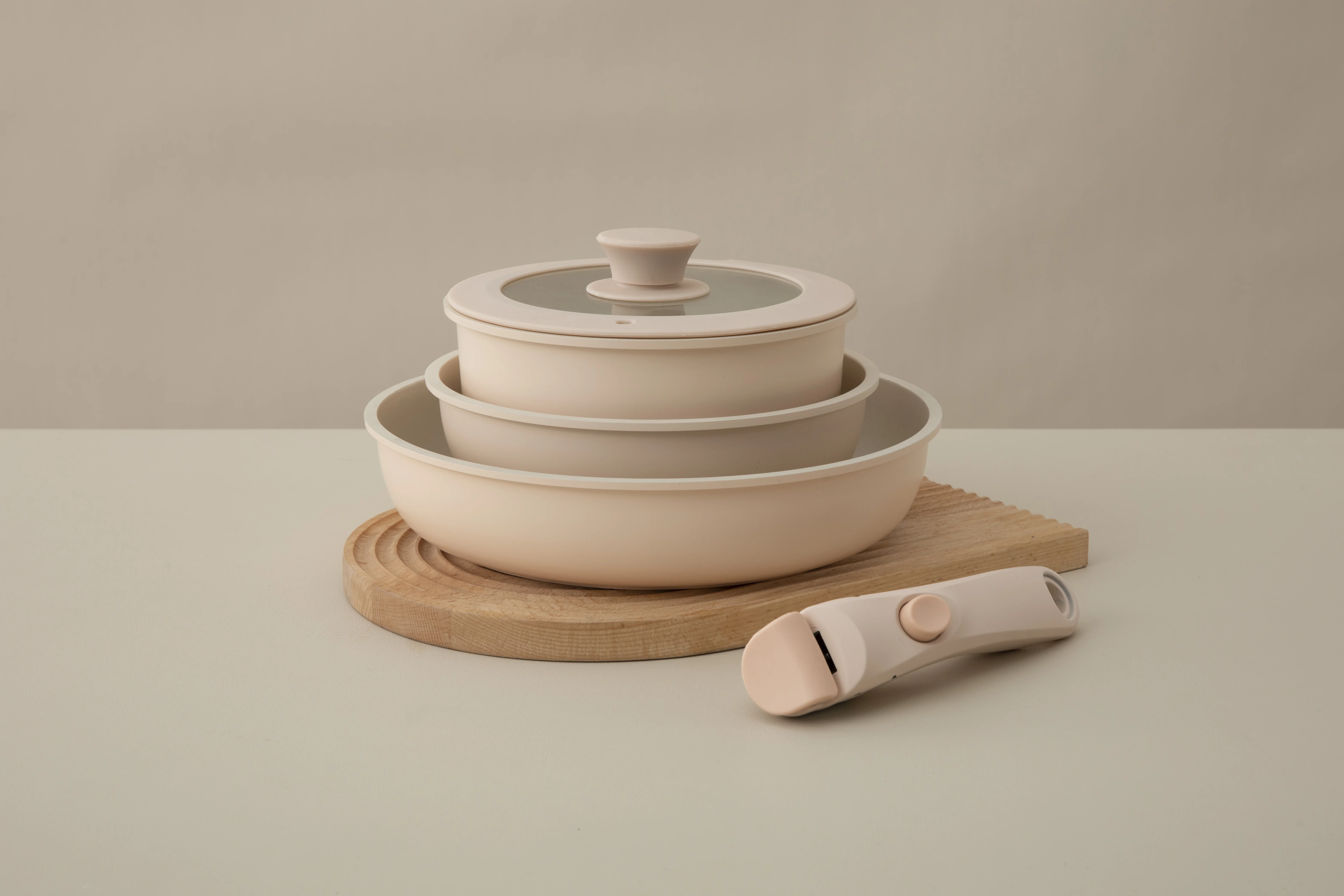 Carote Eight Mile Place Collection, Handle Removable Non-stick Cookware Set, Including 20&26cm Frying pan + 18cm Saucepan