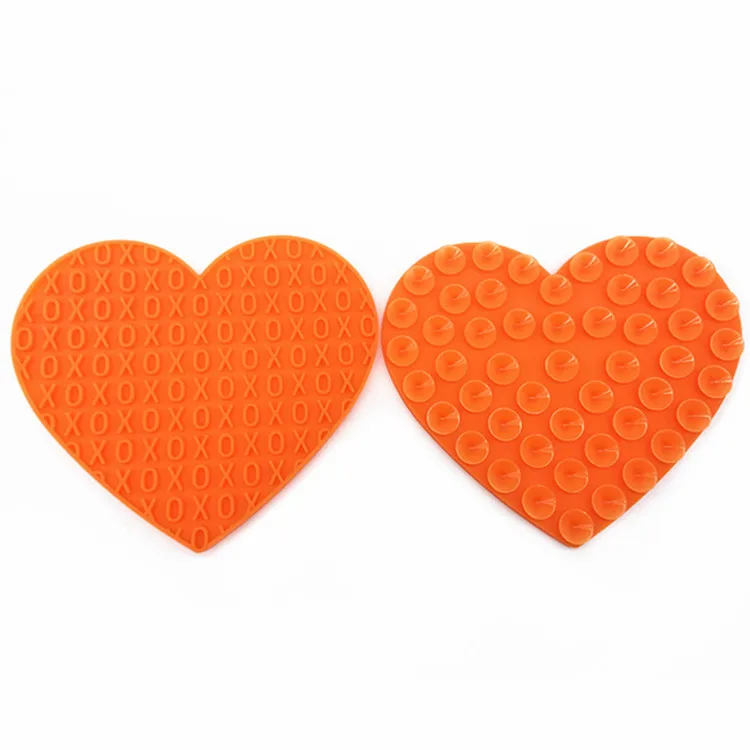 New Heart Shape  Pet Bathing Dog Training Slow Dispensing Mat Dog Lick pad Peanut Butter Dog Lick mat
