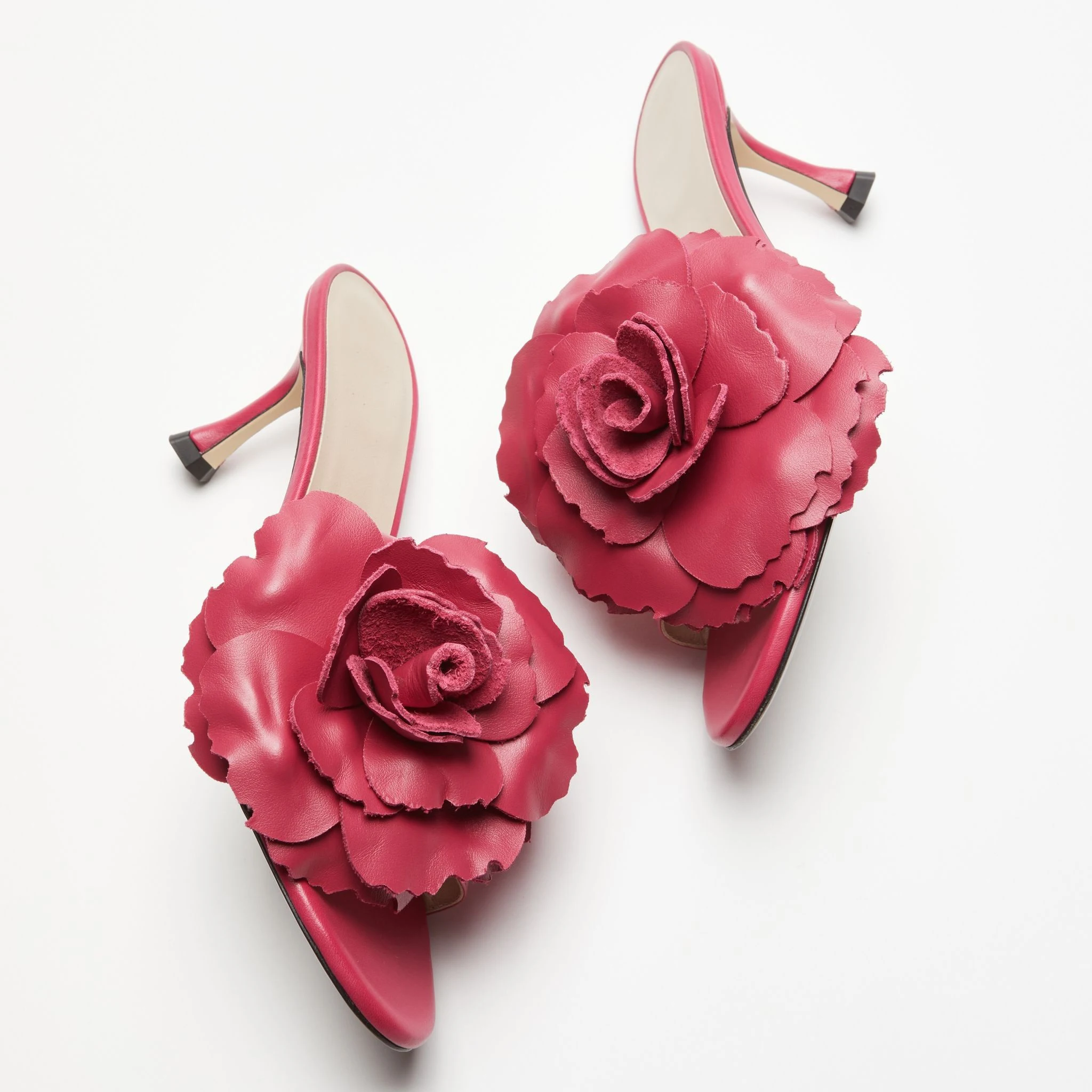 ODM Manufacturer Custom Logo Large Size Pink Leather Upper Leather Flower Decoration High Heel Women Slipper