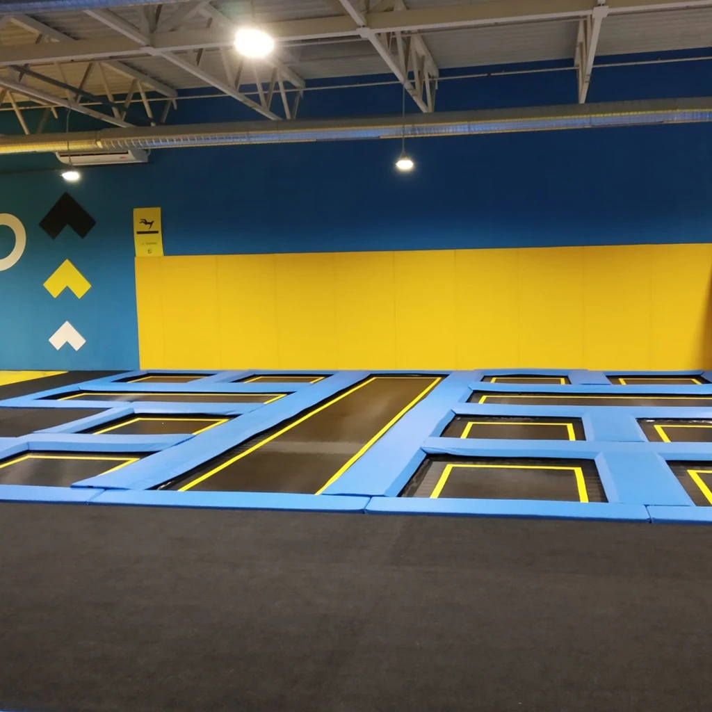 
Outdoor and Indoor Exercise Trampoline Game Playground 