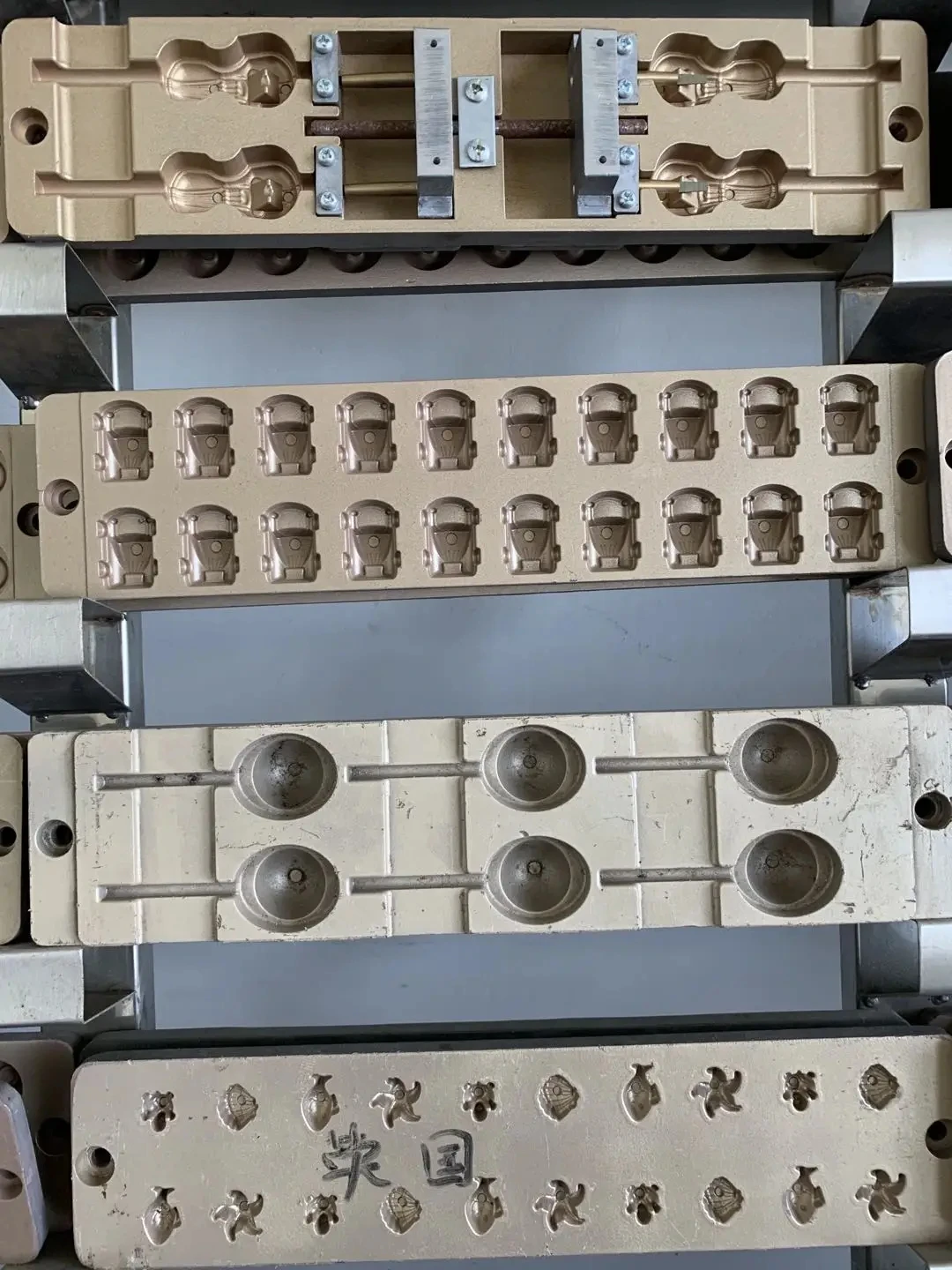 Shanghai SIEN multifunction Jelly gummy candy mold lollipop hard candy mould