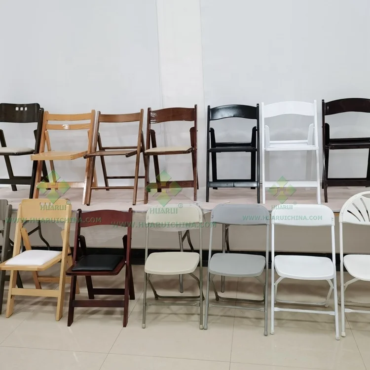 Деревянные складные стулья для свадьбы