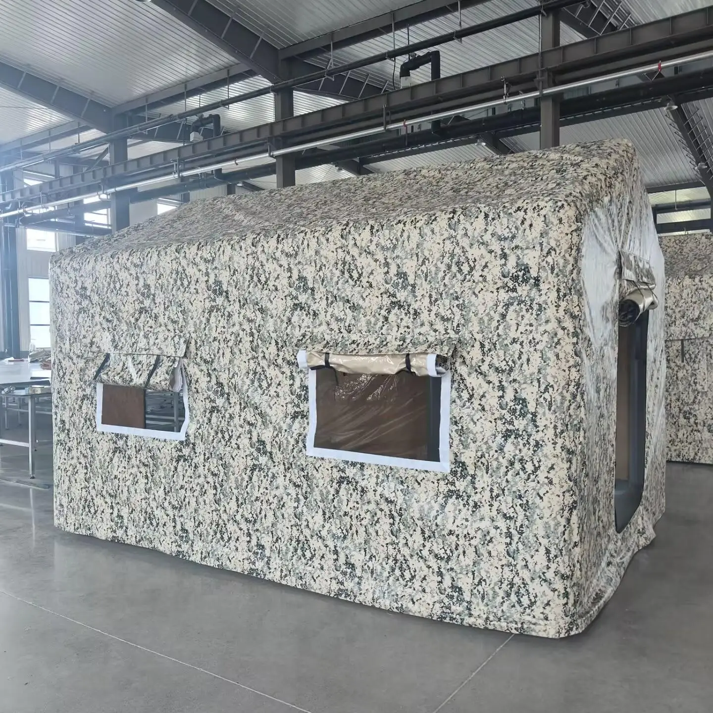 12 ㎡ 4-6 person emergency refugee inflatable tent rescue inflatable tent Inflatable Disaster Relief Tent