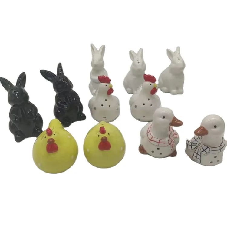Ceramic 3D farm Animals shaped fancy salt and pepper jars set vintage cute salt and pepper shakers  for table