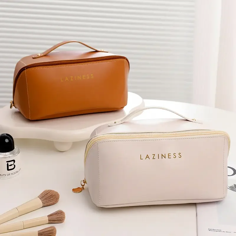 Hot sale Large Capacity Cosmetic Waterproof Portable Bag Waterproof Toiletry Travel Makeup Bag