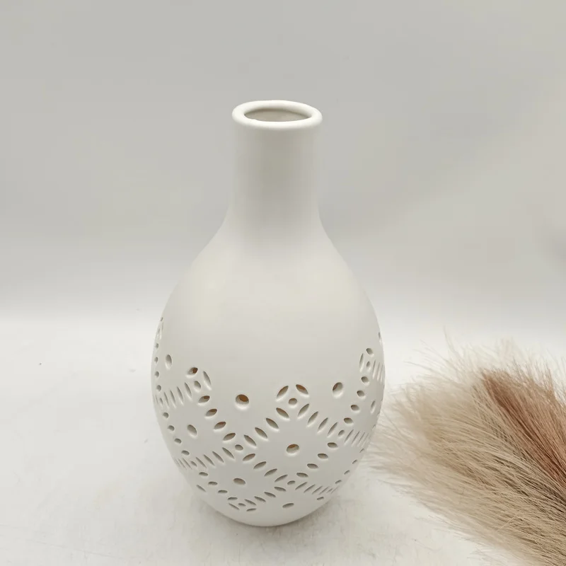 Modern Nordic Simple White Japanese Zen Coarse Pottery Ware Handmade Ceramic Vases for Flower Arrangement Wedding Decoration