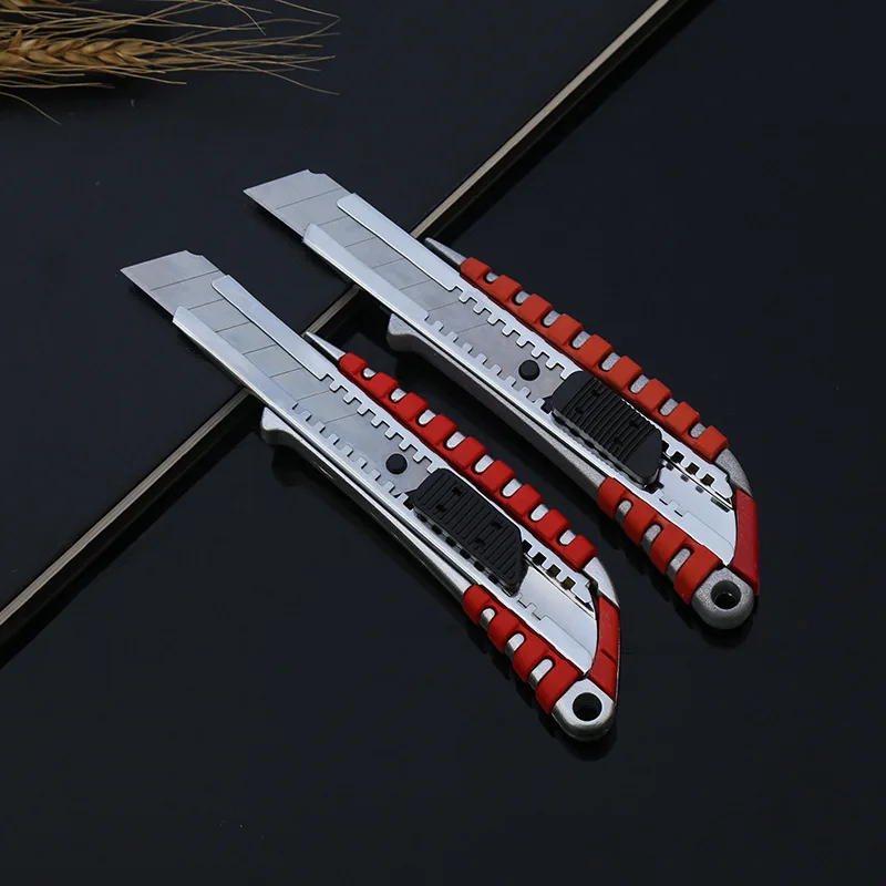 Heavy Duty Cutting Tools Retractable 18mm Rubber Tpr handle Box Cutter Utility Knife for cartons