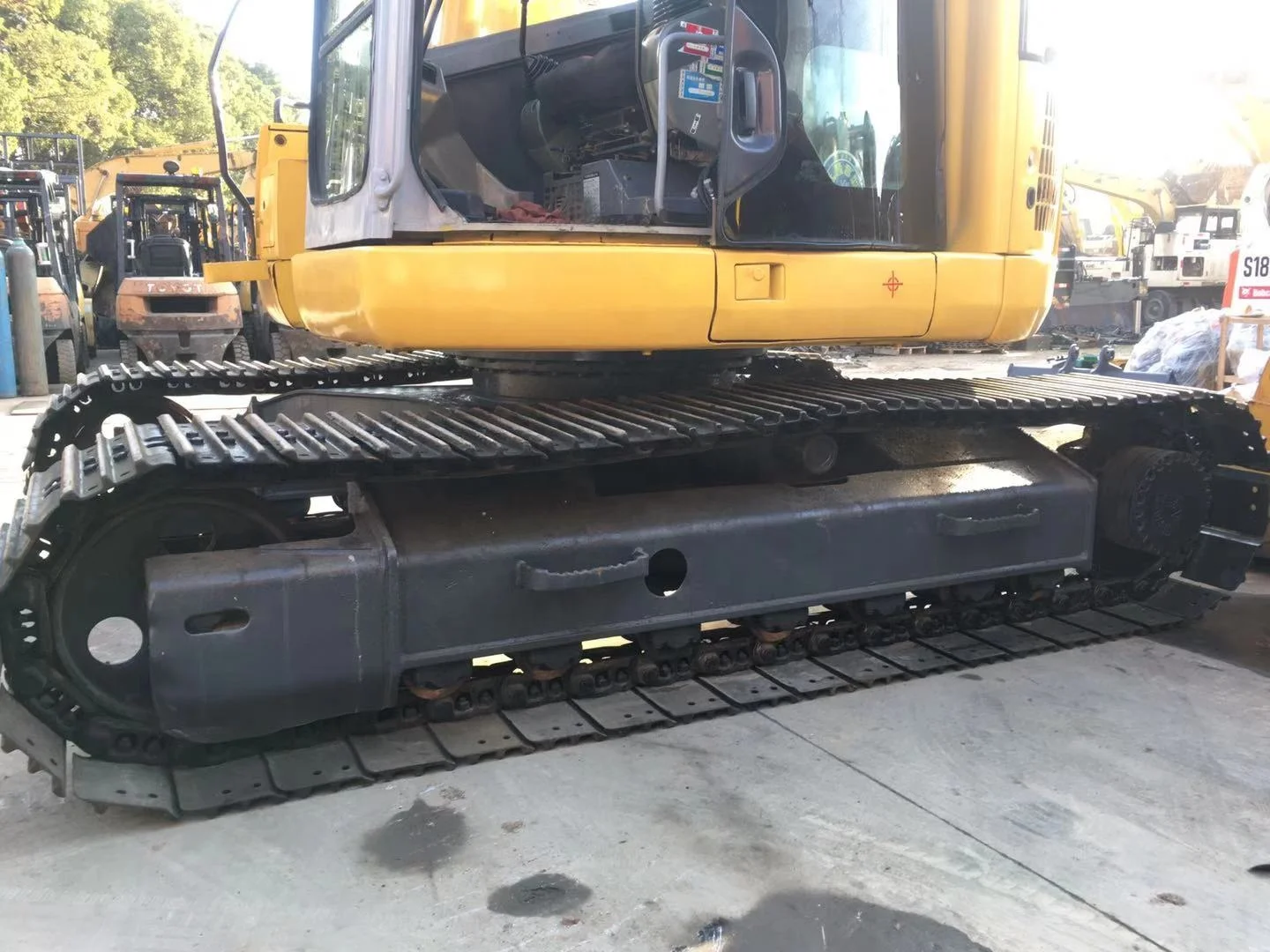 Экскаватор komatsu PC128US экскаватор
