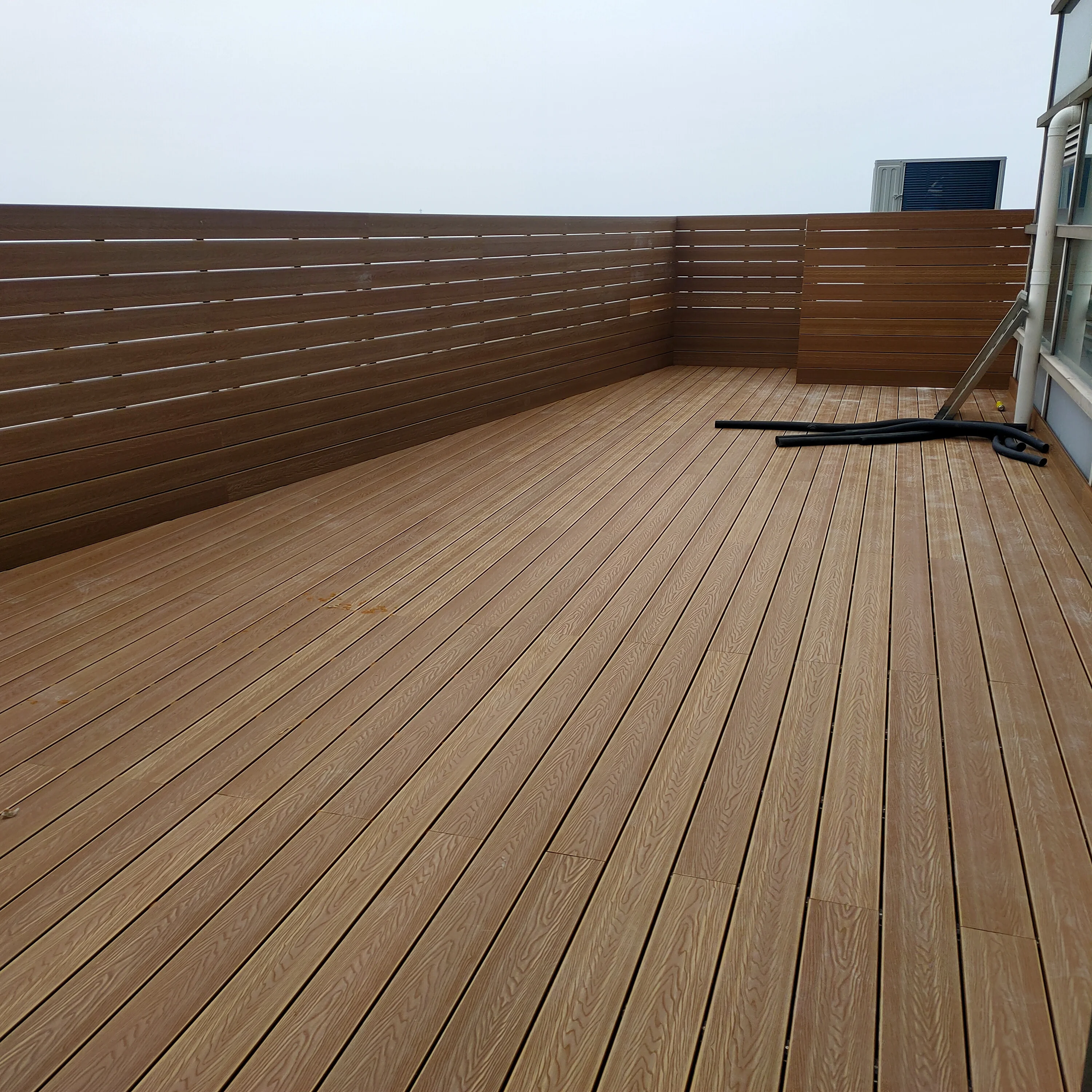 LYW Waterproof and high quality weather-resistant Exterior WPC Composite Decking wpc deck exterior