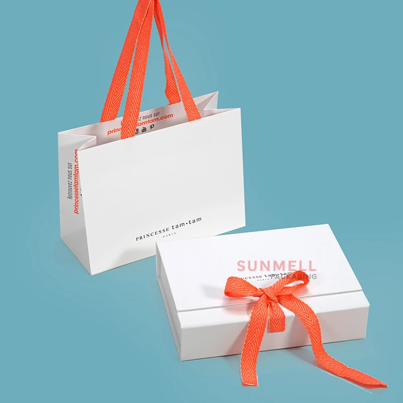 Custom Magnetic Folding Paper Gift Box For Lingerie Cardboard Folding Clothes Packaging Boxes With Ribbon