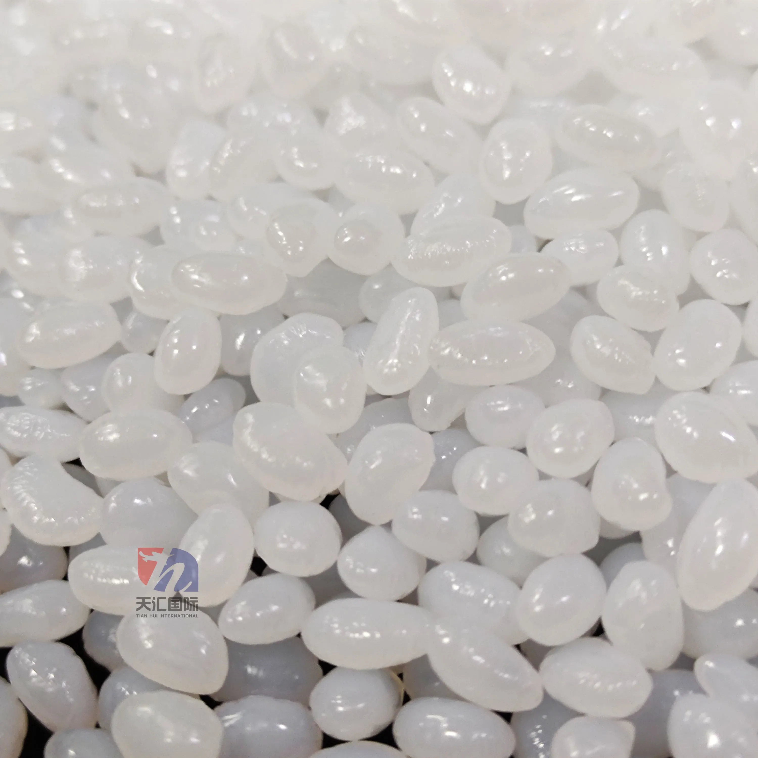 White EVA hot melt adhesive pellets for spring and mattress assembly hot melt glue for non woven fabrics and paper products