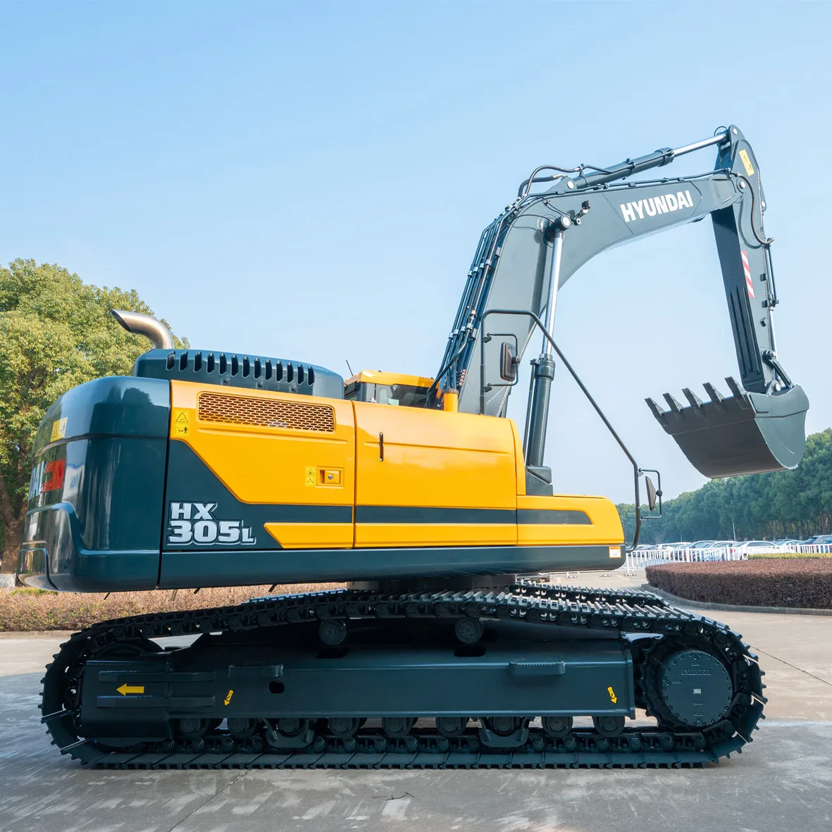 2023 korea made excavator 30 ton Hyundai  305 excavator price