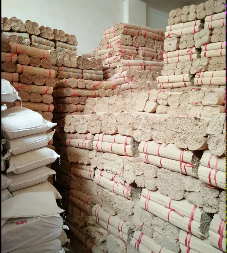 Большая поставка бамбуковых палочек