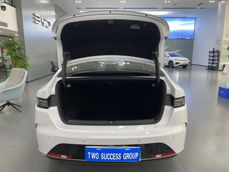 BYD New Energy Vehicle DMI super hybrid power type blade battery Xiaoyun hybrid 1.5 L high efficiency engine High-end cars