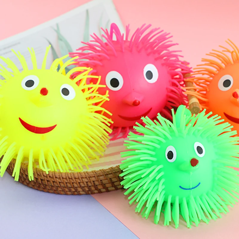 Bulk Wholesale Novelty Small Capsule Toy Plastic TPR Soft Stretchy Animal Spiky Puffer Ball for Vending Machine