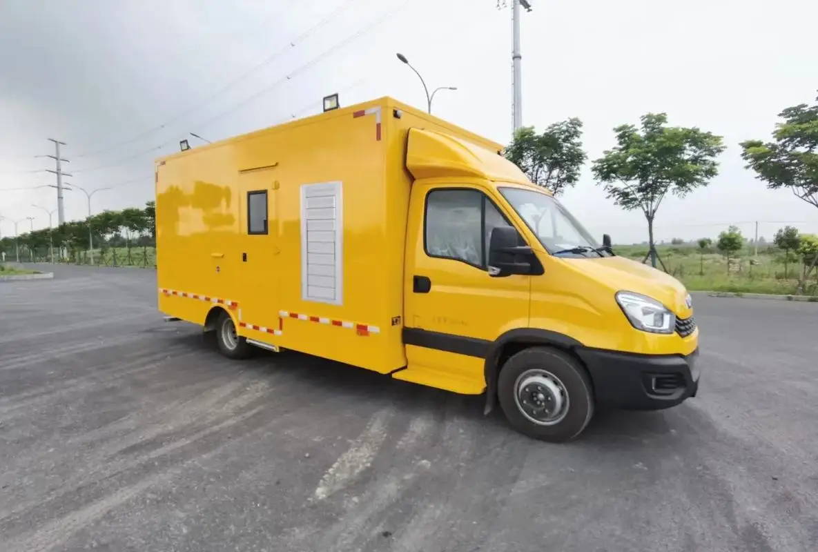 VAN   Power supply truck  with 100kw  generator set for sale
