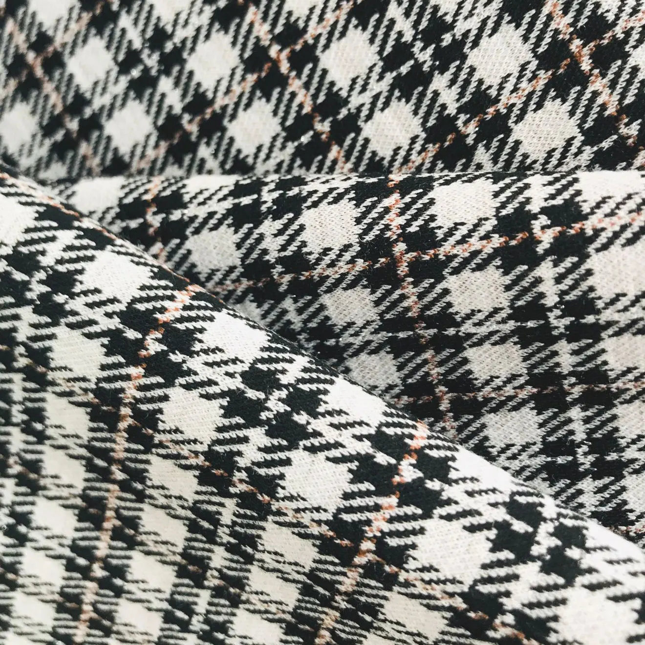 Custom Check Pattern Knitted 66% Polyester Rayon Nylon Elastane Yarn Dyed Jacquard Ponte De Roma Fabric