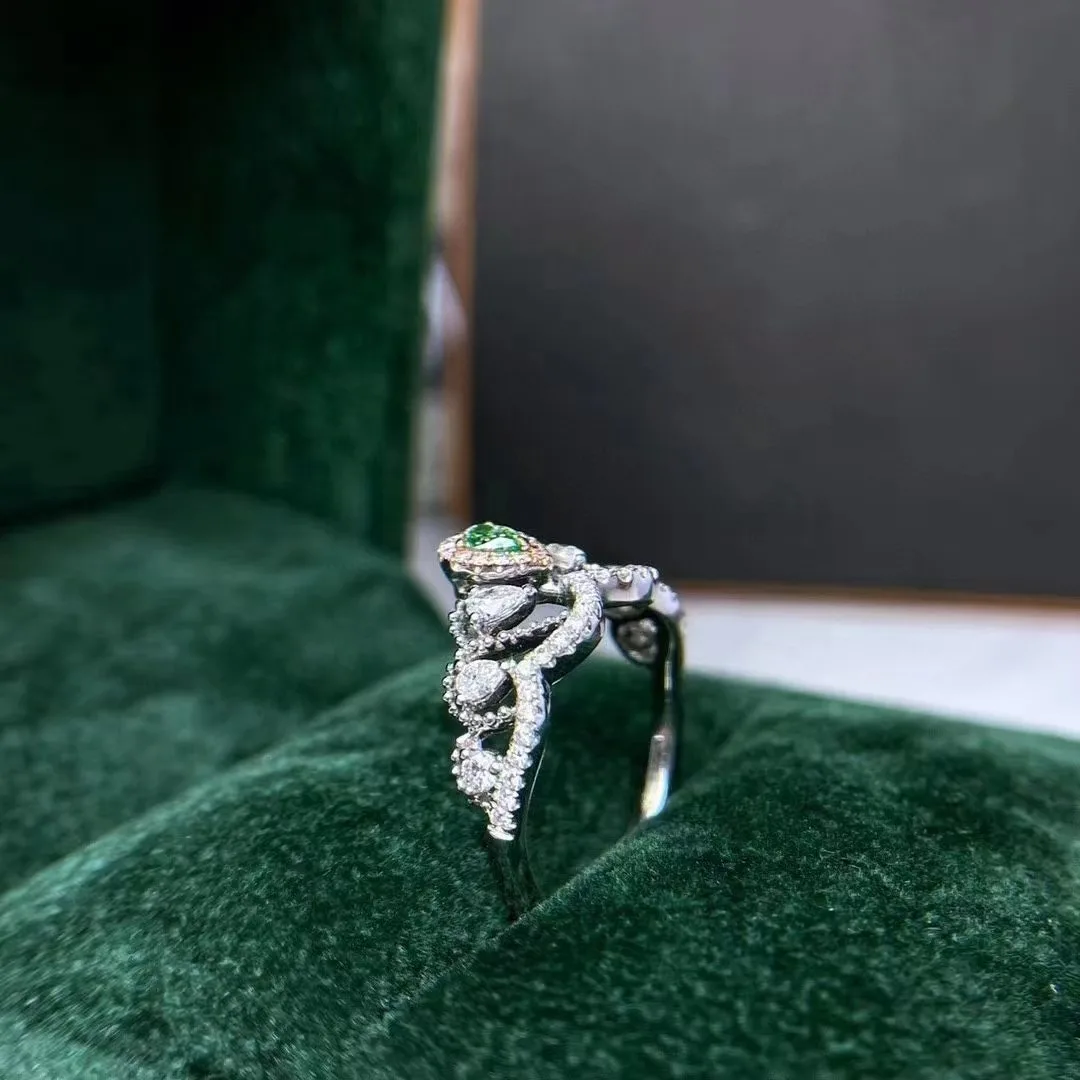 SGARIT Generous Women Diamond Jewelry 18k Gold Pear Cut 0.173ct Natural Green Diamond Two Tone Gold Setting Women Ring