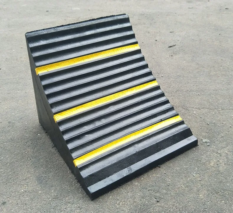 Vehicle Black And Yellow Rubber Truck Wheel Chock Car Stopper For Parking And Loading Sale
