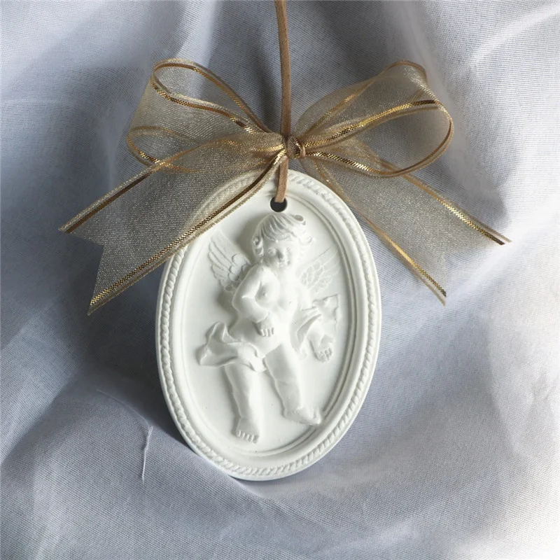 Ins Little Angel Shaped Hanging Scented Ceramic Aromatherapy Plaster Air Freshener Porcelain Fragrance Essential Oil Diffuser