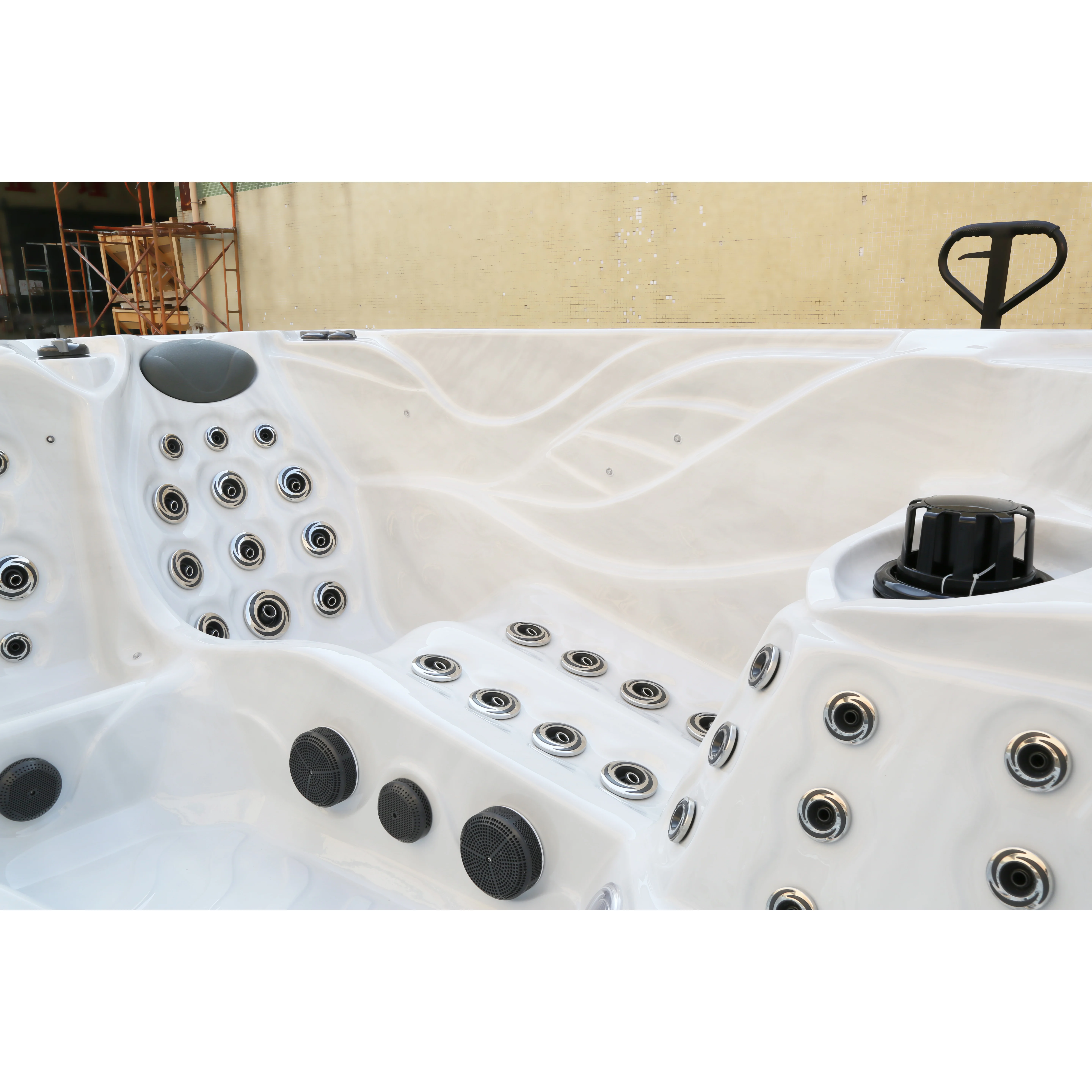 5-Person Luxurious Acrylic Portable Hot Tub Spa Outdoor Massage Bathtub & Whirlpool