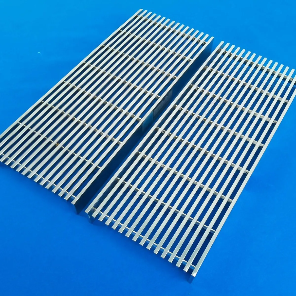 Heavy Duty Stainless Steel Grating for Building Walkways Ss 304 316 Stainless Steel Grating for Swimming Pool