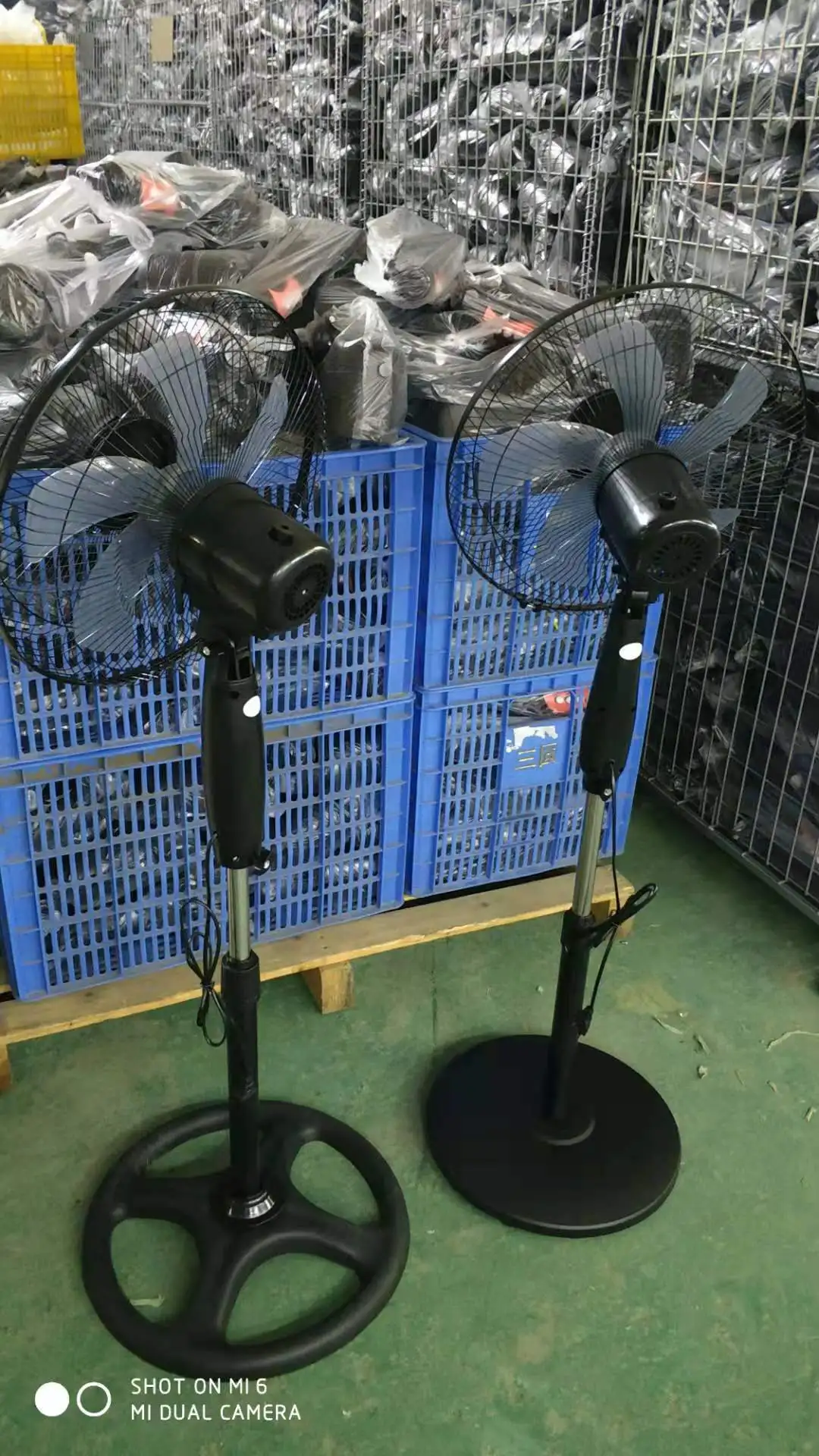 2022emergency Solar Rechargeable Fan 16 Inch With Led Light Copper Motor Ac/dc 16 Inch Ac Adapter Electric Table Fan