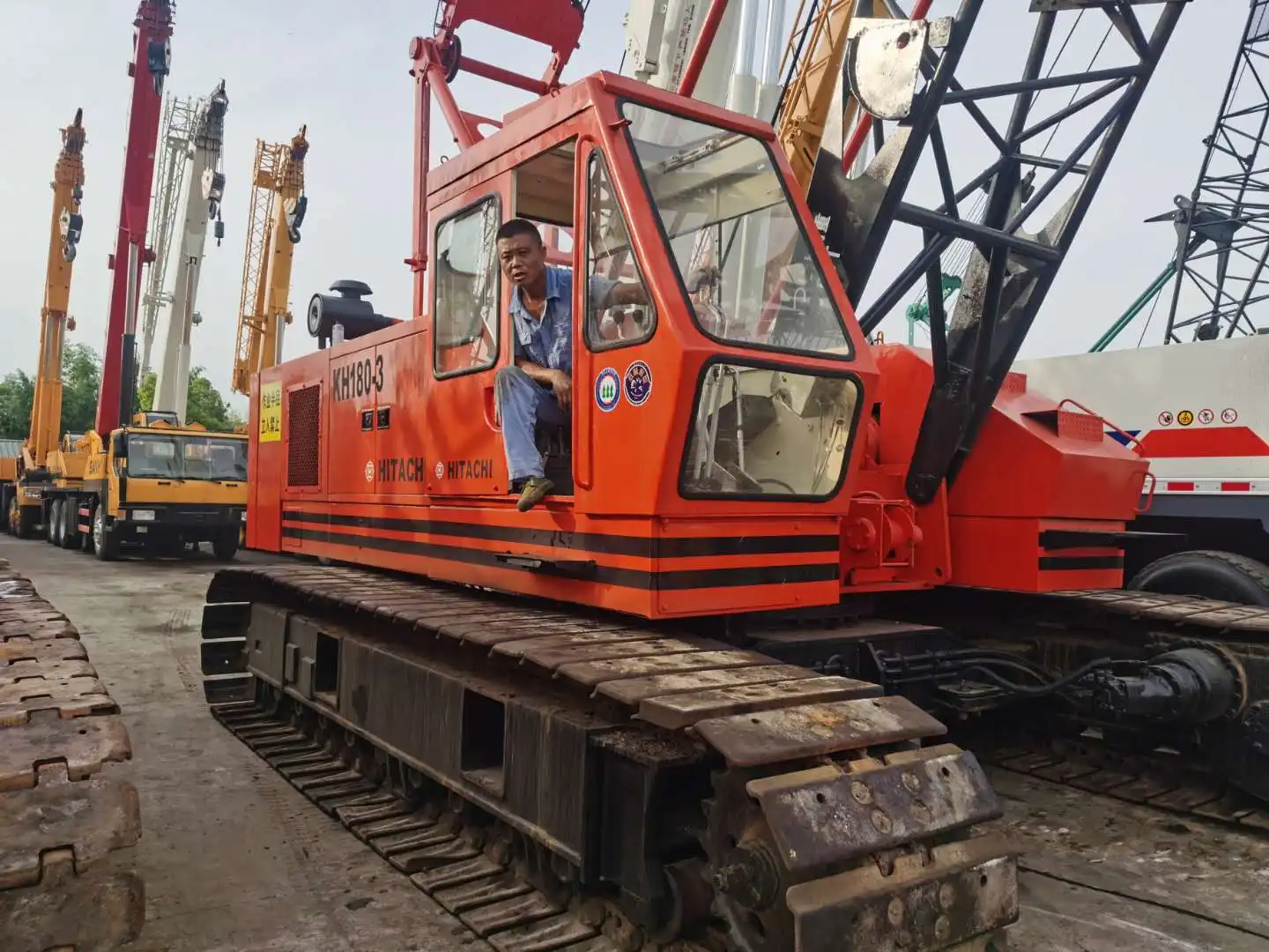 Высокоэффективный гусеничный кран Kh180-3 kh300 kh150 80t 50t с двигателем Isuzu