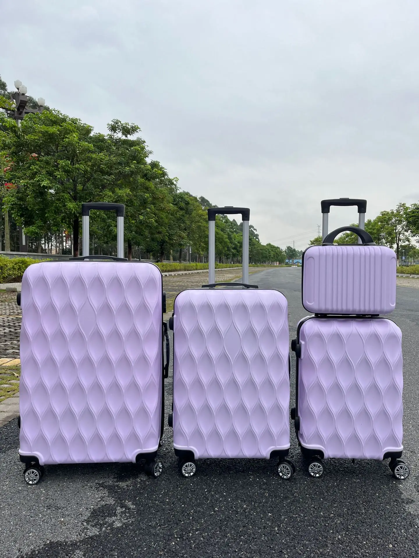 Wholesale Luggage 4 pcs set  Trolley Case Portable ABS Zipper Universal Wheel Travel Suitcase With Password Lock