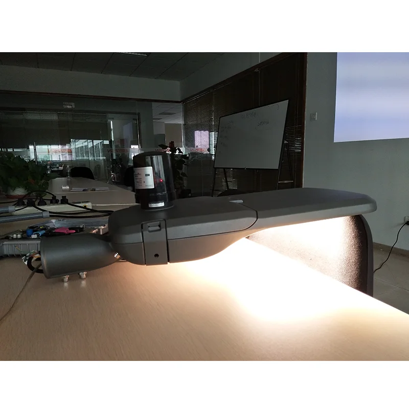 Smart Street Light All In One Intelligent System 40W 60W 100W With Camera And Wifi Road Lighting