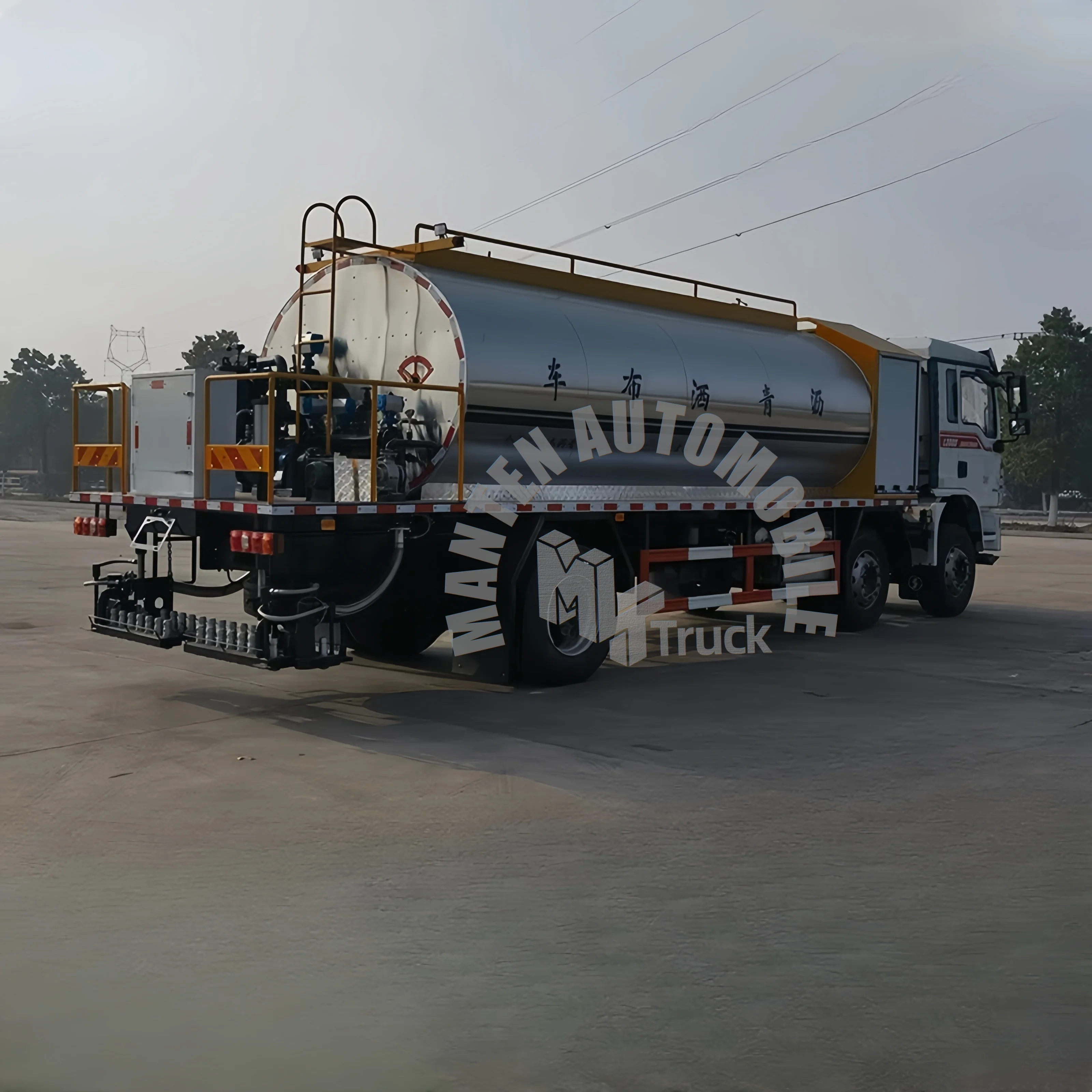 Shacman 16CBM Bituminous Emulsion Distributor 6*4 3Axle Road Tar Distributor