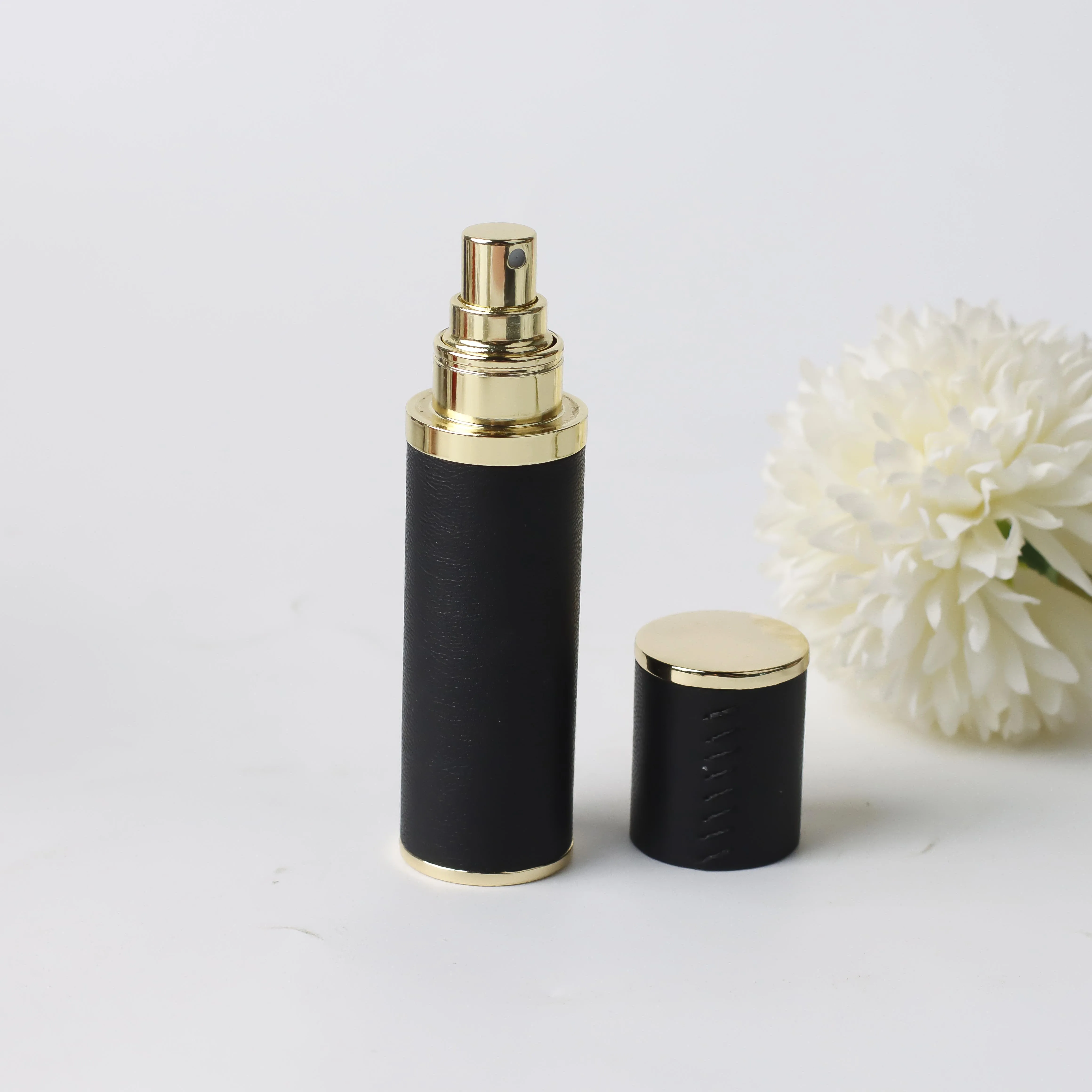 Customized Logo Leather Shell Case Luxury Travel Comfrey Spray Bottle 5 ml 10 ml 15 ml 20 ml Cologne Fragrance Atomizer