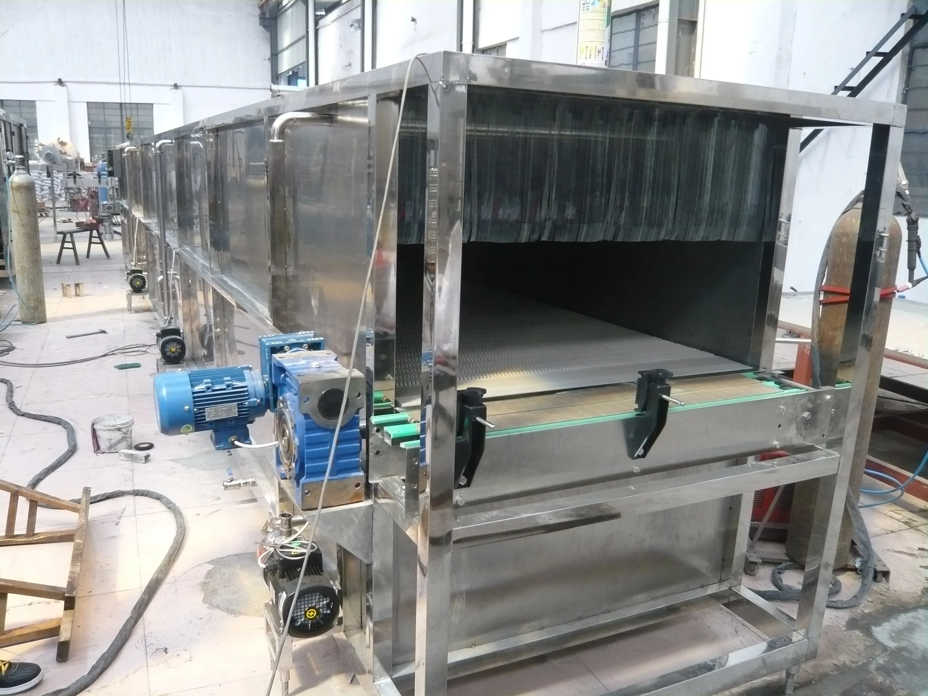 
Spray sterilization cooling tunnel machine 