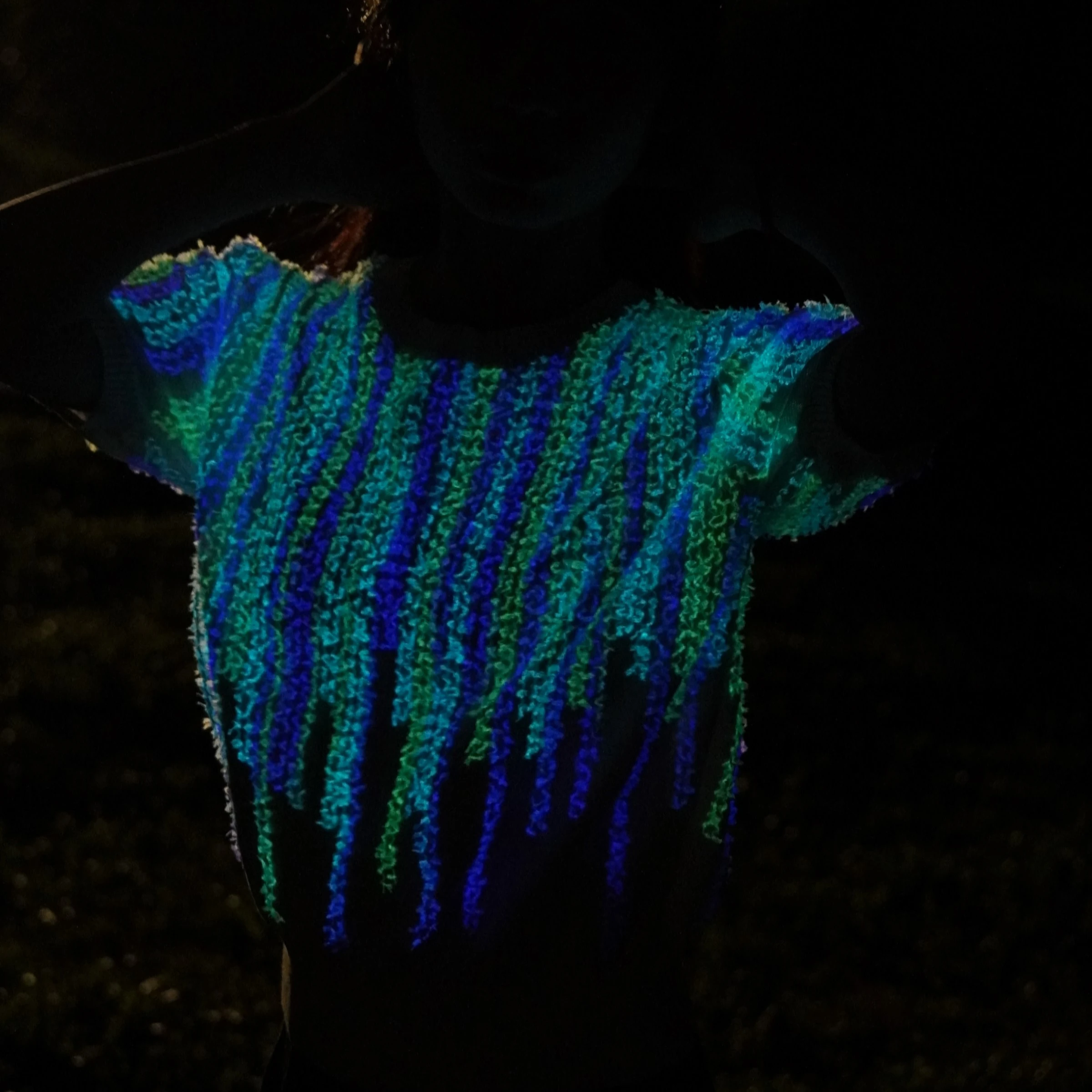 Can customize wholesale full reflective T-shirt, with cool personality of high quality luminous yarn T-shirt yarn